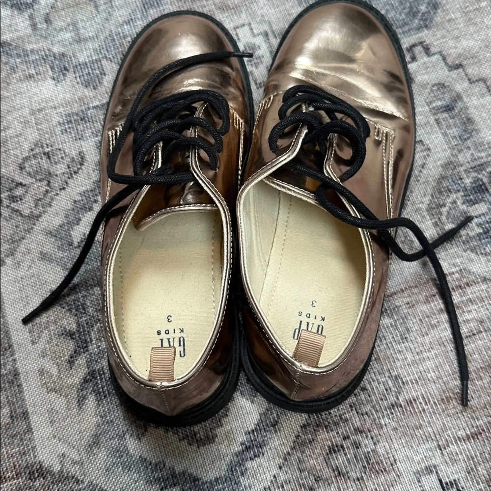 Gap Metallic Bronze Oxford Shoes sz 3